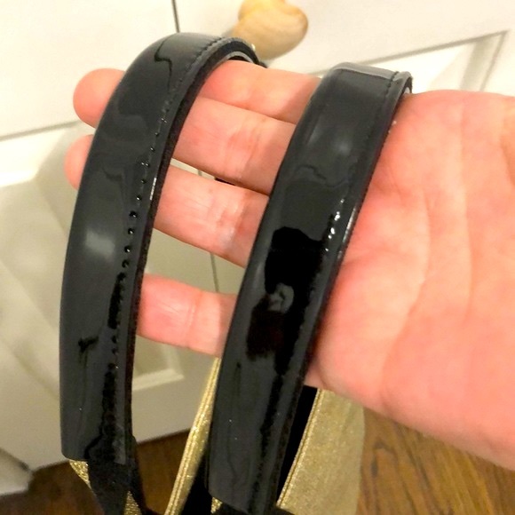 VICTORIA'S SECRET 2017 FASHION SHOW GOLD TOTE - Picture 4 of 6